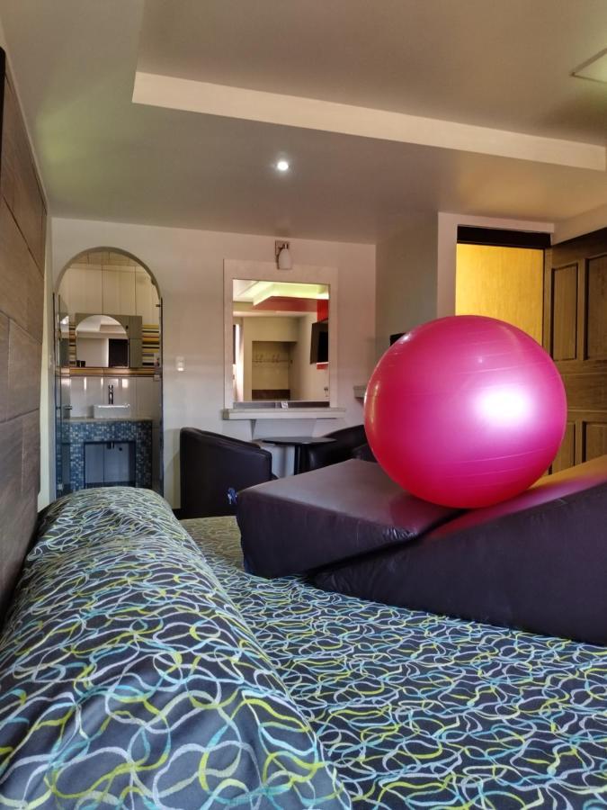 מקסיקו סיטי Hotel & Villas 7 מראה חיצוני תמונה